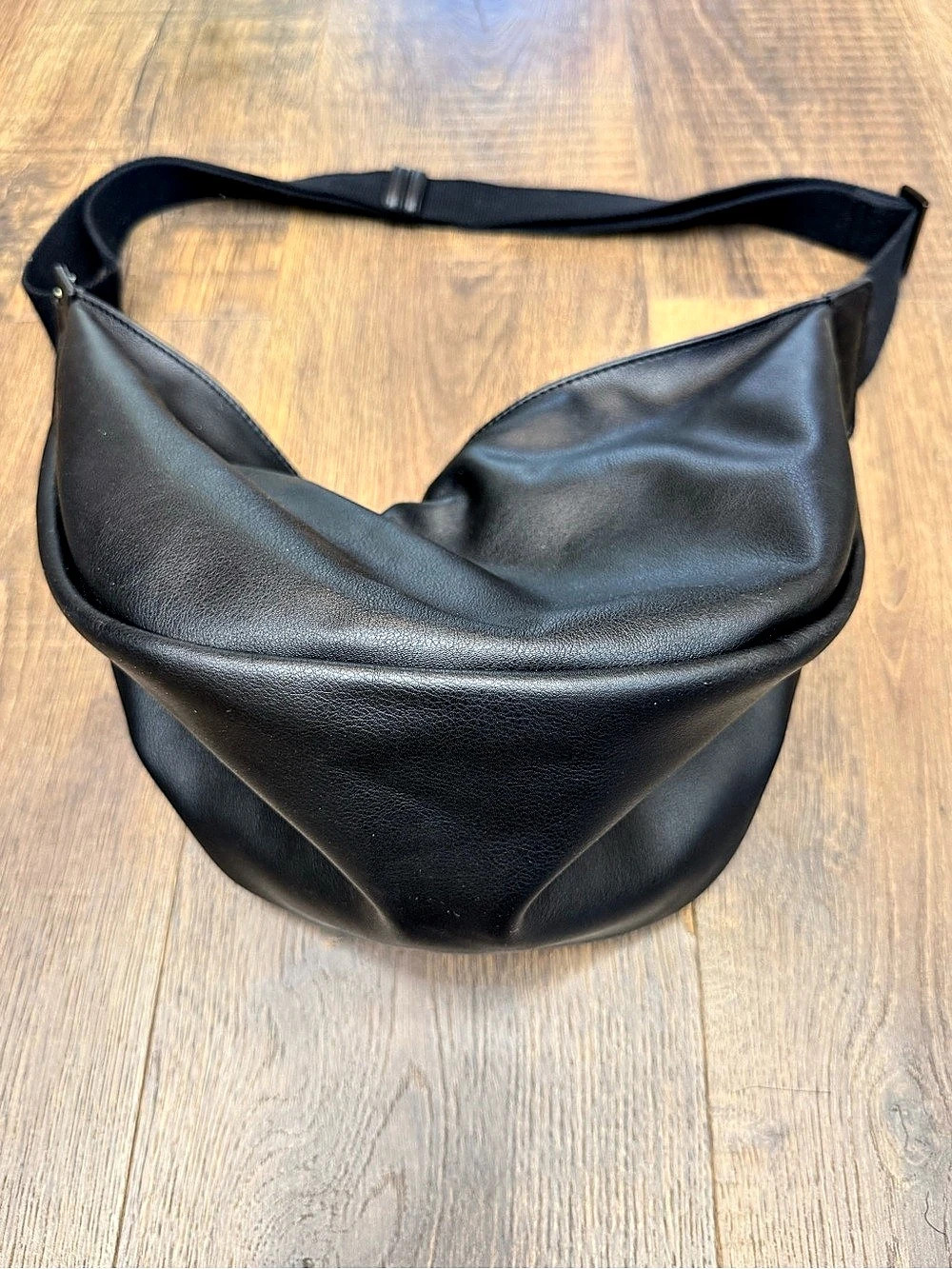 Carla Rockmore Sling Bag Black Hobo